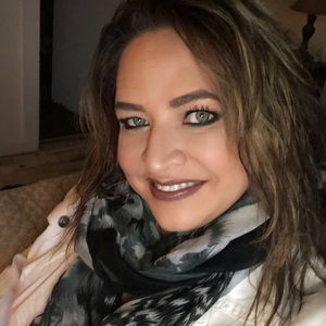 Meet your Posher, Tina